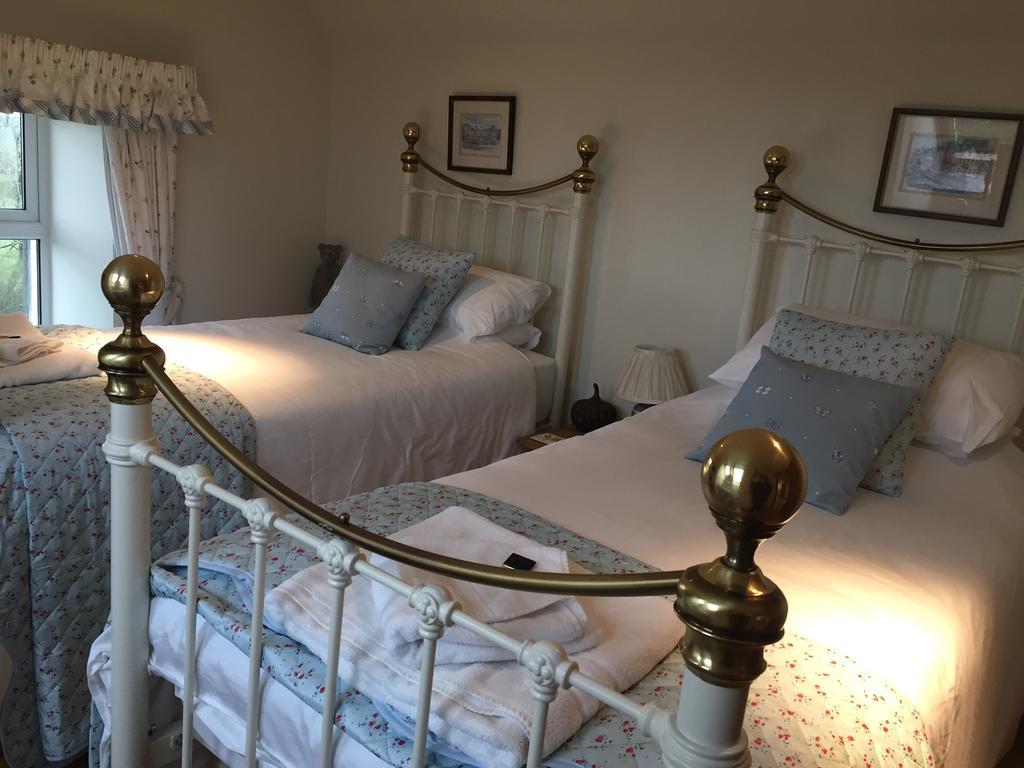 Melorne Farm Bed & Breakfast Camelford Oda fotoğraf