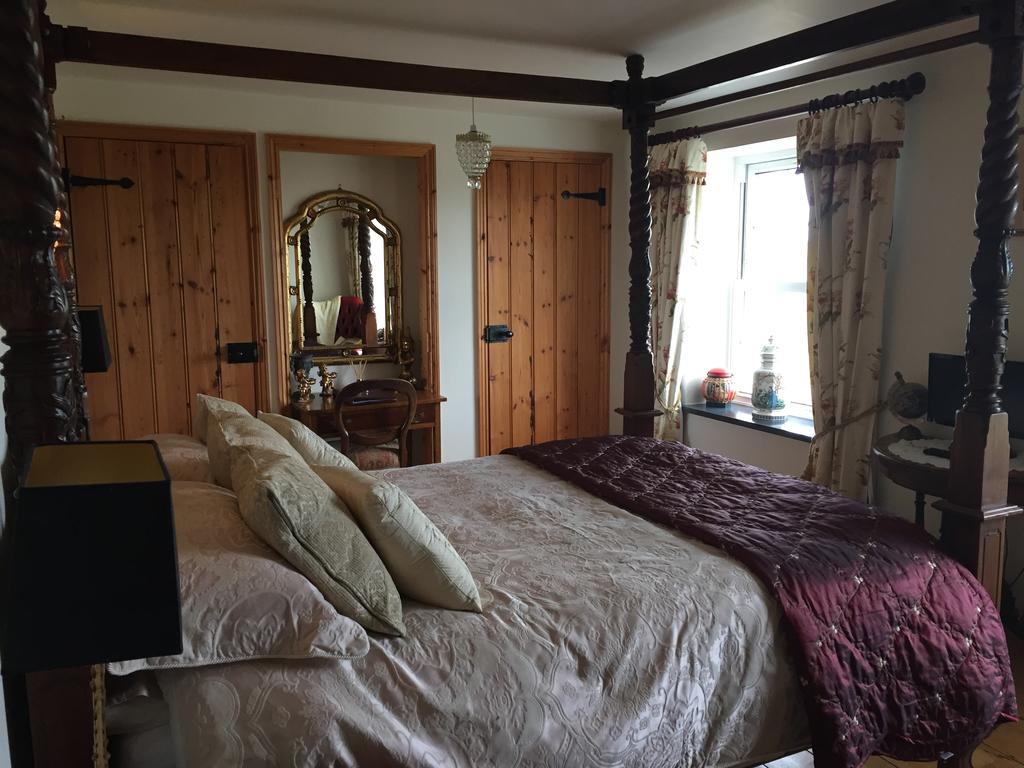 Melorne Farm Bed & Breakfast Camelford Oda fotoğraf